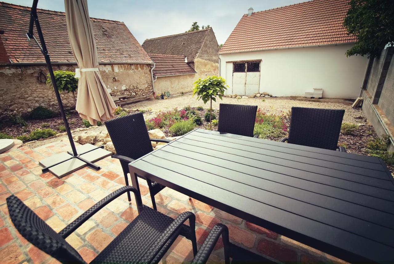 "U Capa" Krasny Apartman V Sedleci Sedlec  Extérieur photo