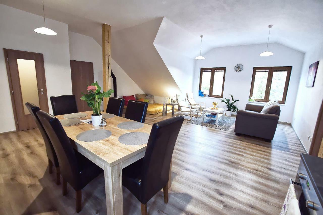 "U Capa" Krasny Apartman V Sedleci Sedlec  Extérieur photo