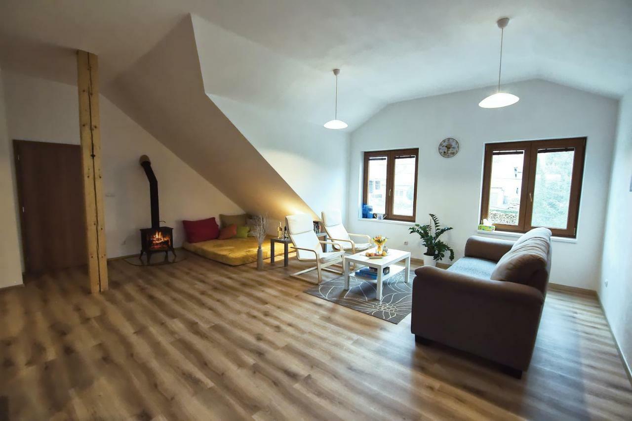 "U Capa" Krasny Apartman V Sedleci Sedlec  Extérieur photo