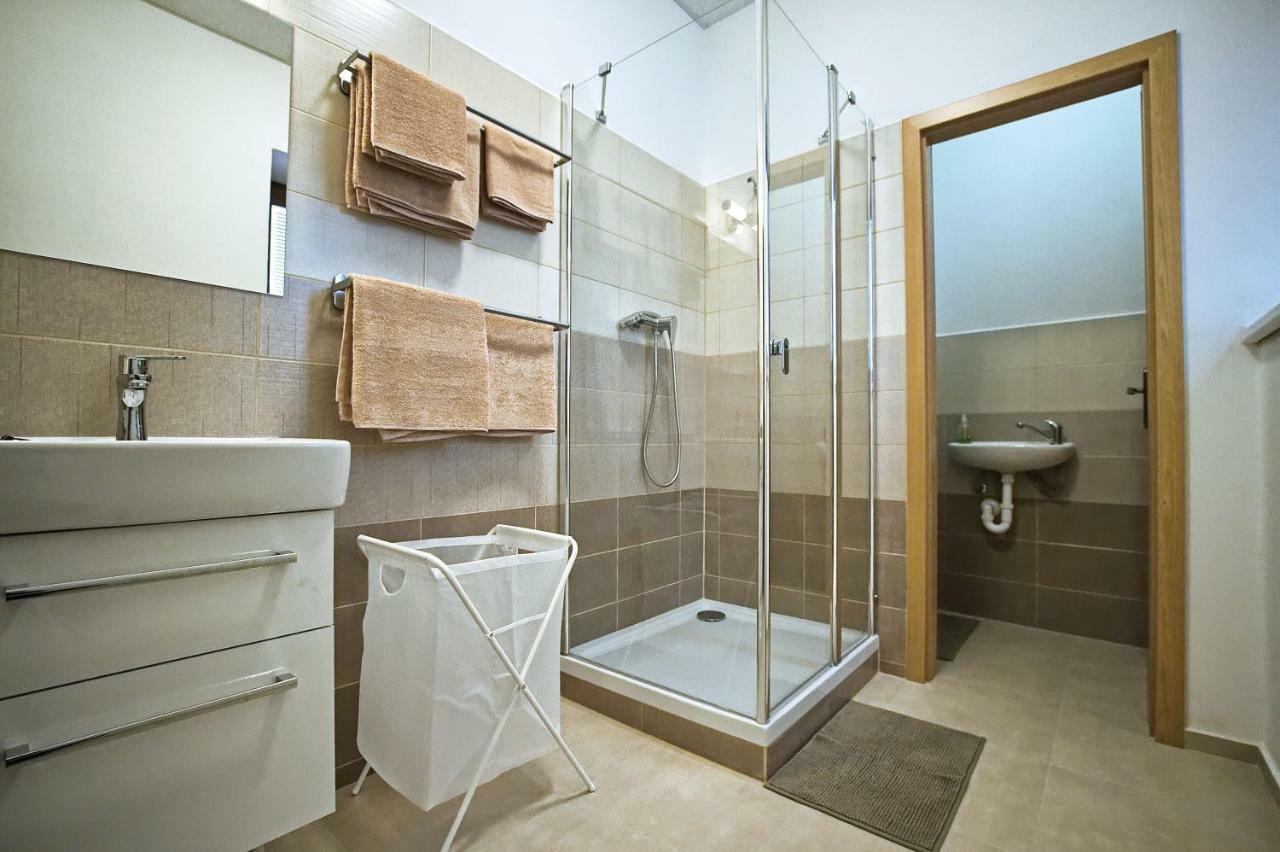 "U Capa" Krasny Apartman V Sedleci Sedlec  Extérieur photo