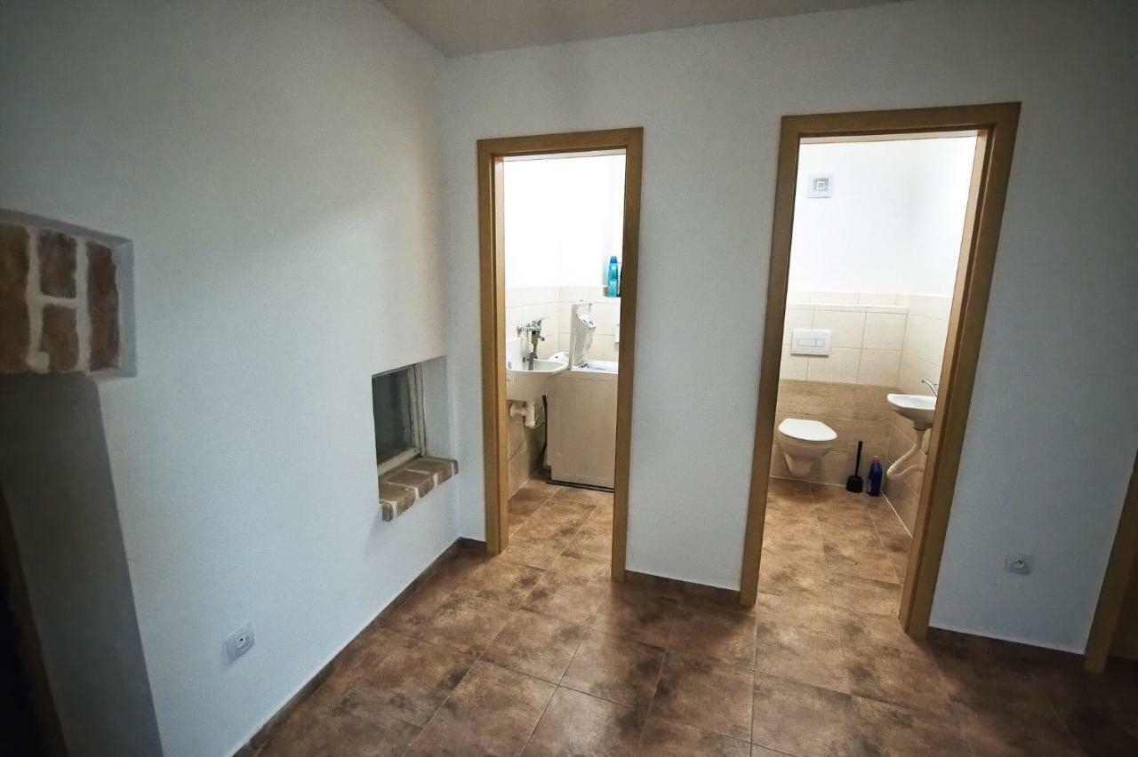 "U Capa" Krasny Apartman V Sedleci Sedlec  Extérieur photo